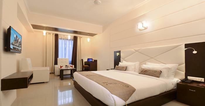 Hotel Crimson Palace Agra  Exteriör bild